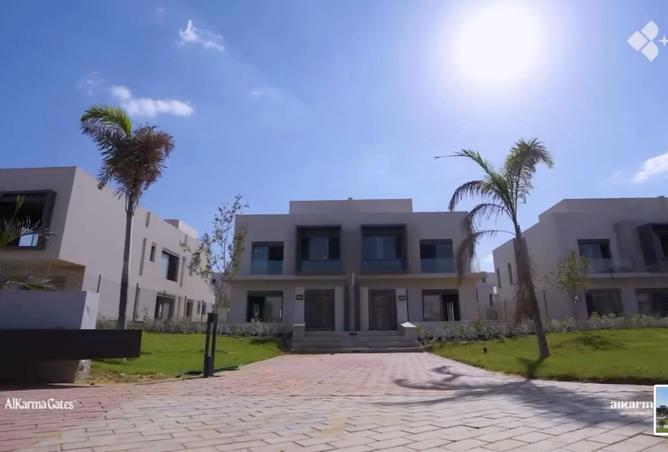 8372201 - Property Image 2