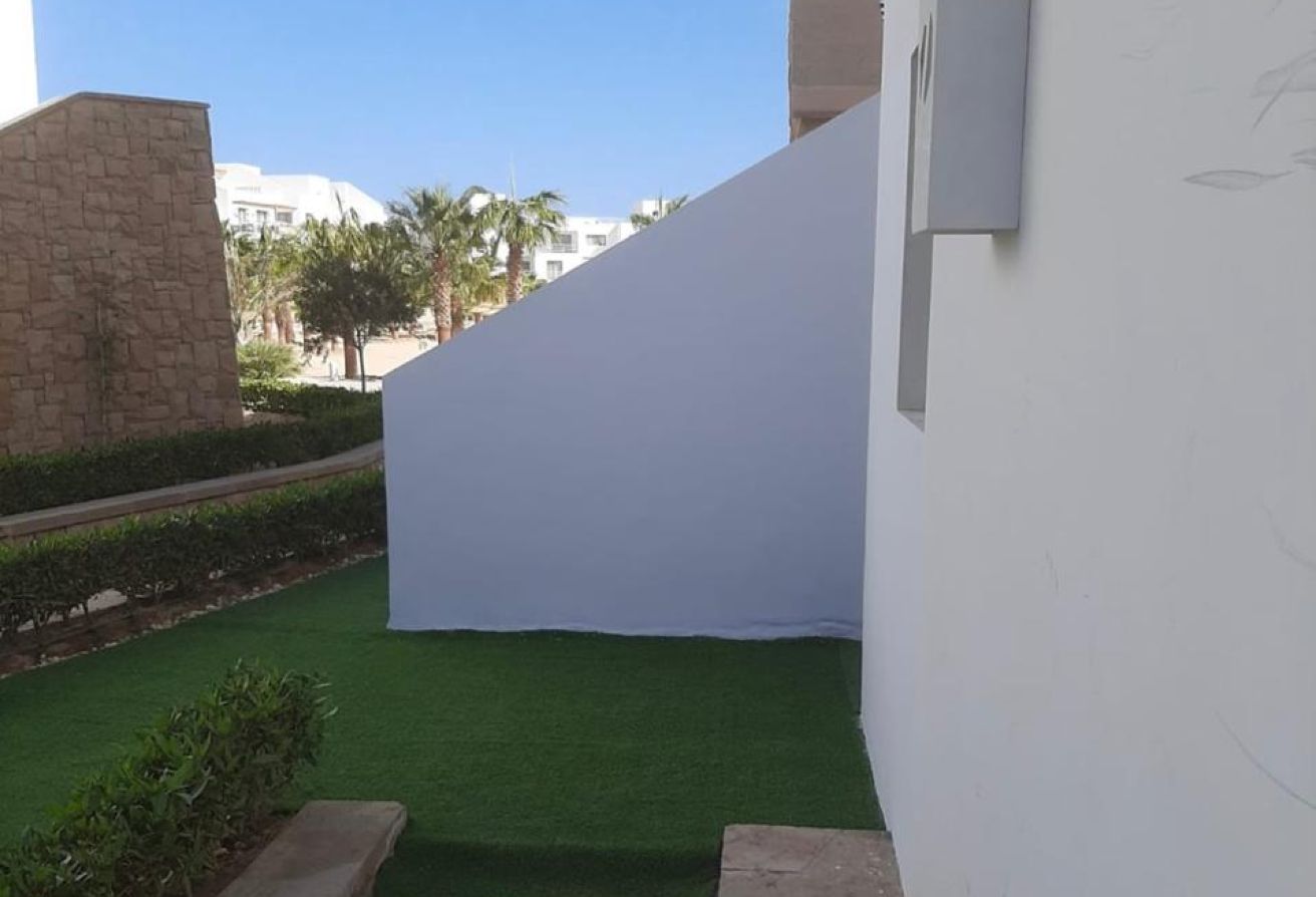 Elevated Ground Floor Apart  With Garden On Lagoon thumbnail