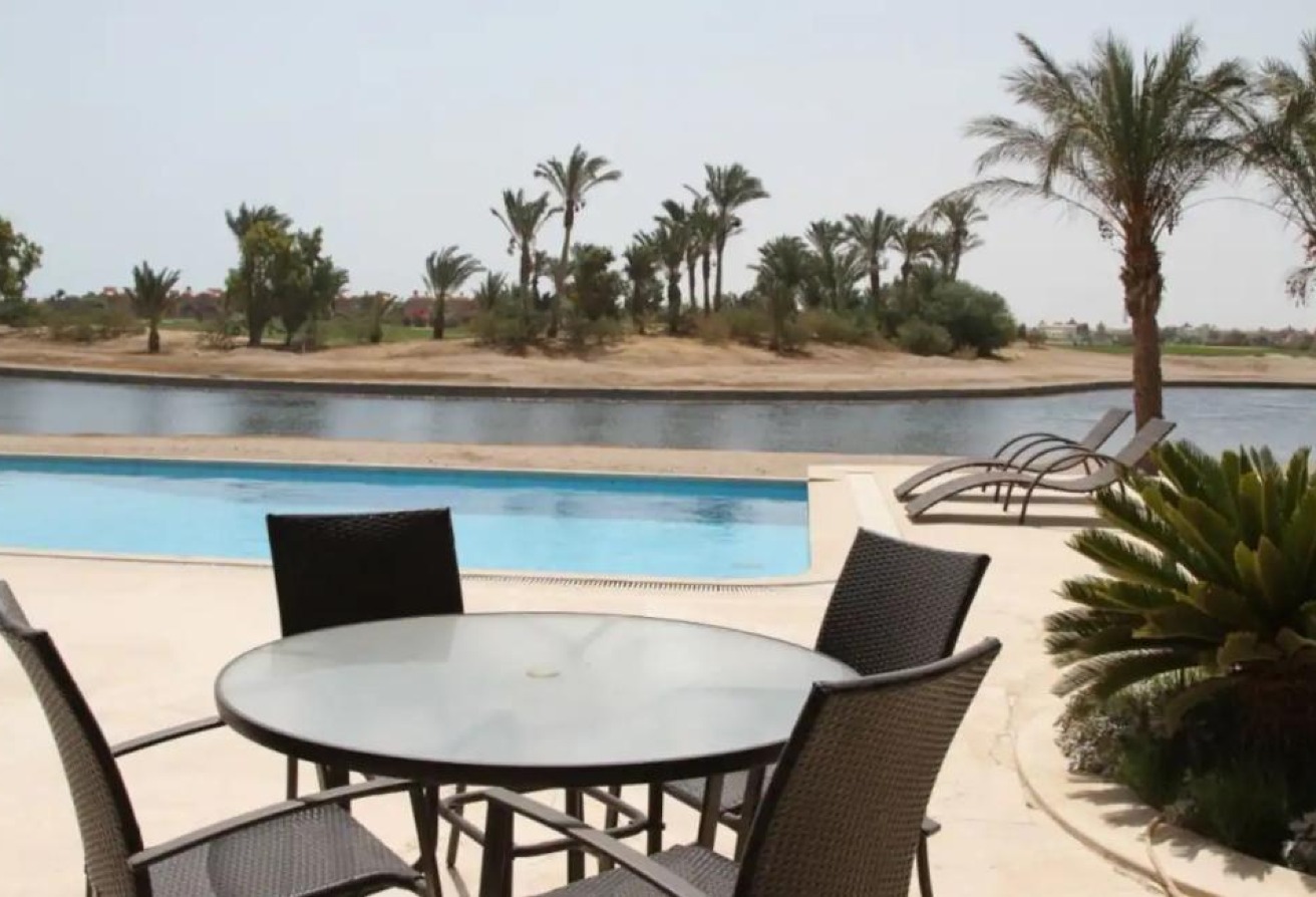 4 BR Villa In Golf North Direct On Lagoon For Rent