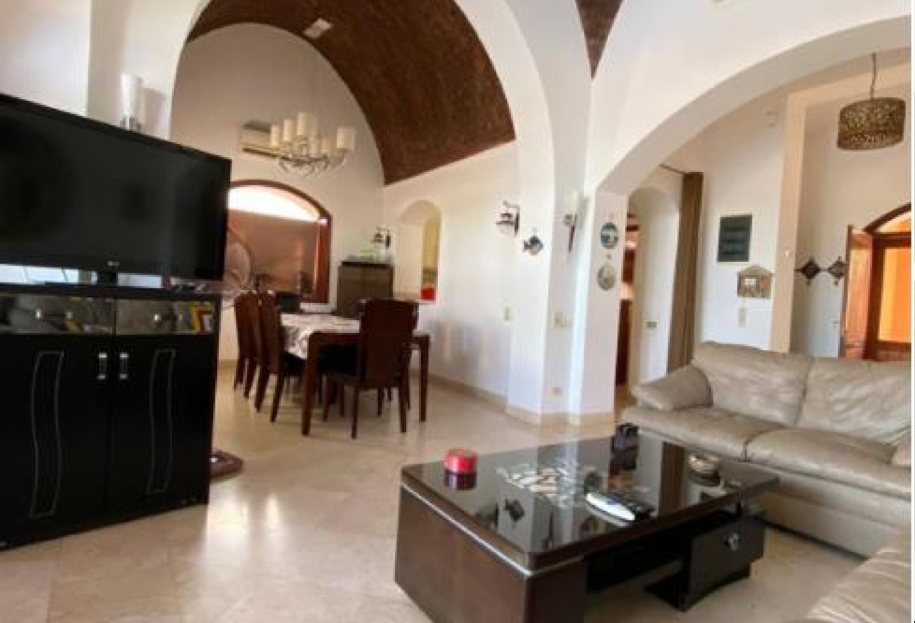 4 BR Villa In Golf North Direct On Lagoon For Rent thumbnail