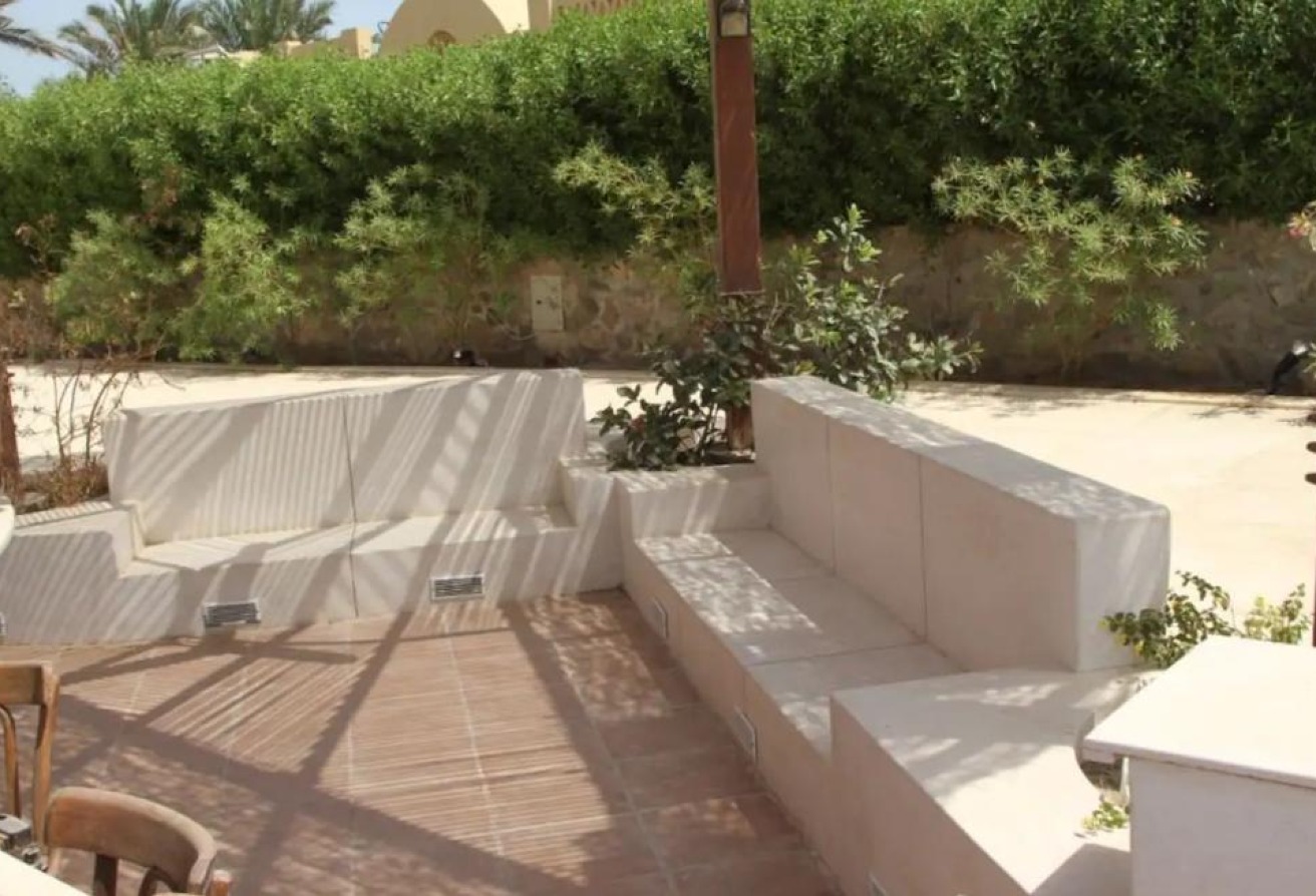 4 BR Villa In Golf North Direct On Lagoon For Rent thumbnail