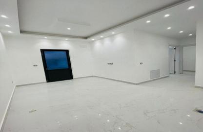 Apartment - 3 Bedrooms - 3 Bathrooms for sale in Dream Land St. - Dream Land - Al Wahat Road - 6 October City - Giza