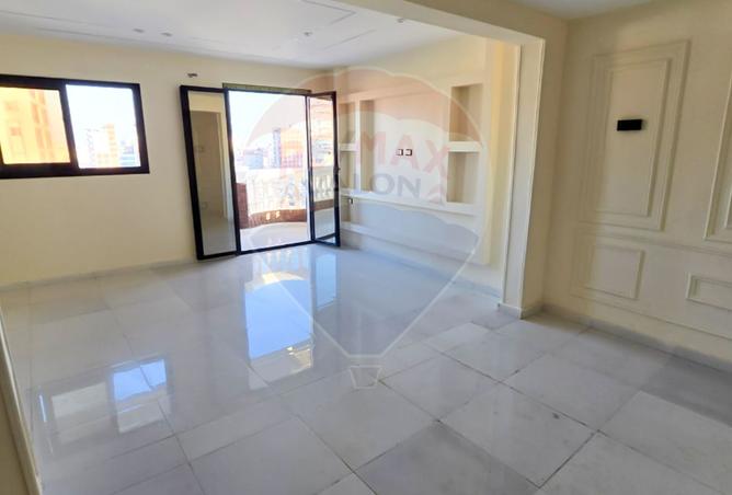 8215585 - صورة العقار 2