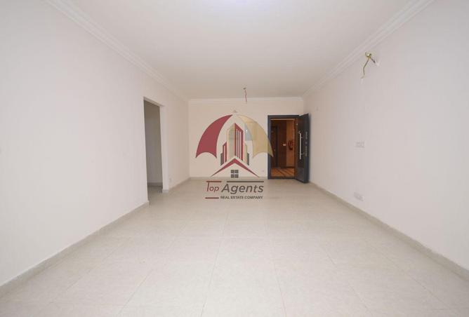 8215941 - Property Image 2