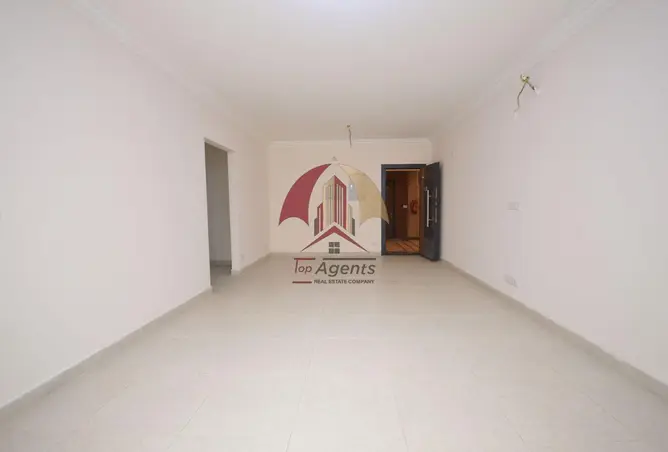 8215941 - Property Image 2