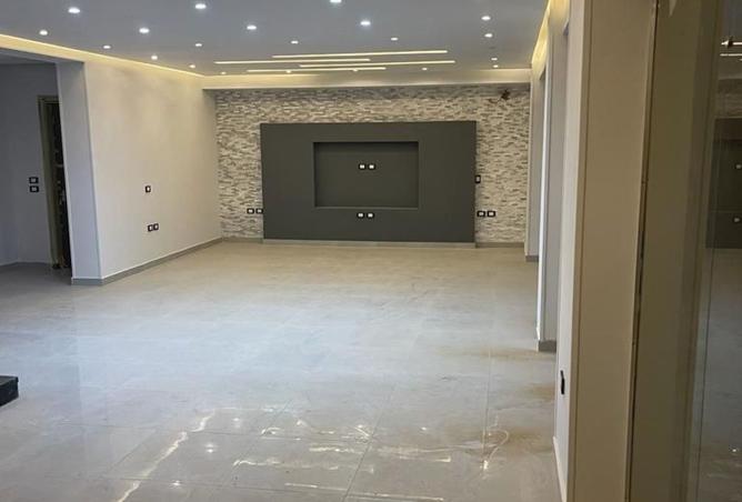 8218704 - Property Image 3