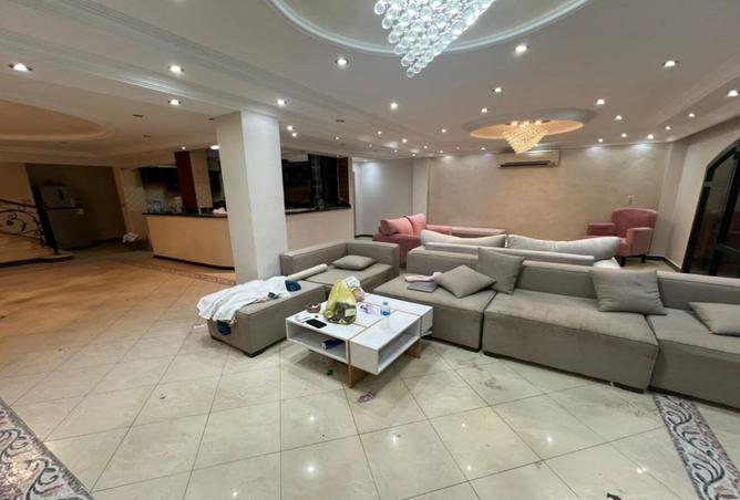 8221788 - Property Main Image