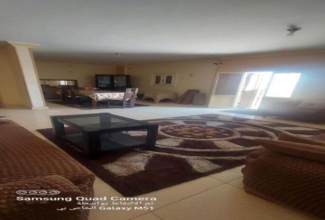 8221843 - Property Image 2