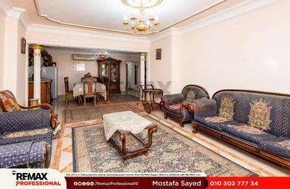 Apartment - 3 Bedrooms - 2 Bathrooms for sale in Mohammad Ngeeb Street - Sidi Beshr - Hay Awal El Montazah - Alexandria