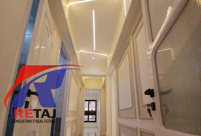 8223540 - Property Image 3