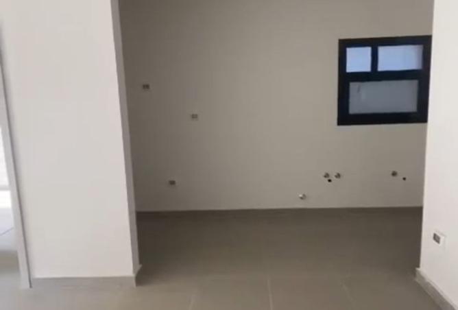 8223813 - Property Image 2