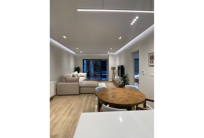 8226769 - Property Image 2