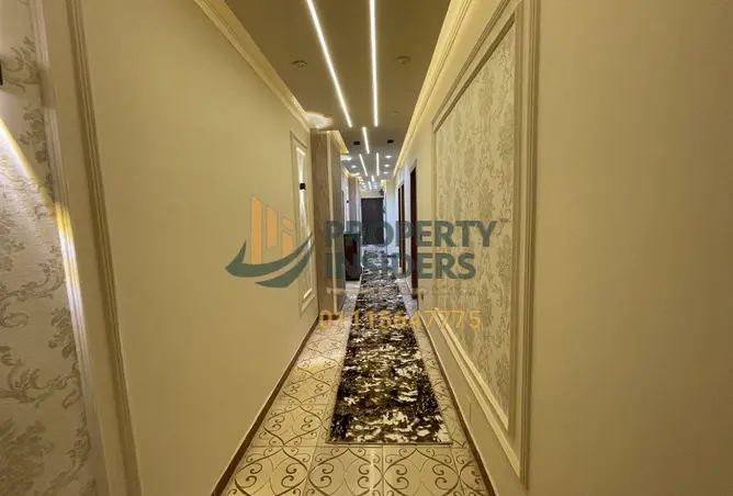 8226739 - Property Image 3
