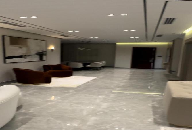 8227344 - Property Image 2