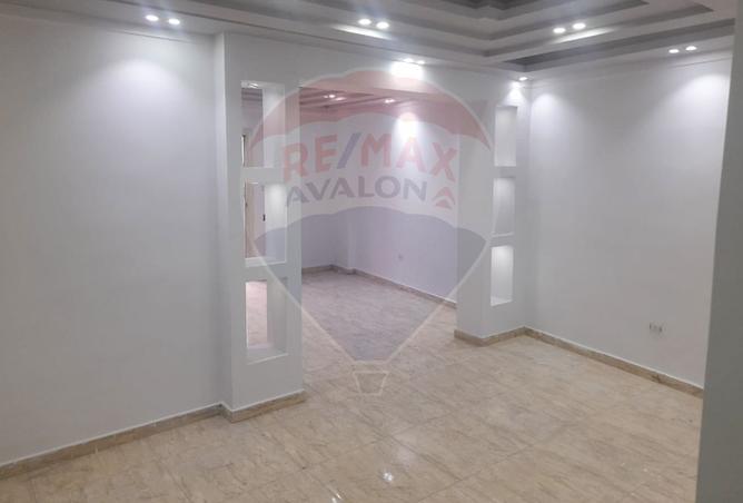 8231528 - Property Image 2