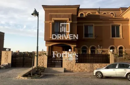 منزل مزدوج - 4 غرف نوم - 3 حمامات للبيع في رويال ميدوز - كمبوندات الشيخ زايد - الشيخ زايد - الجيزة