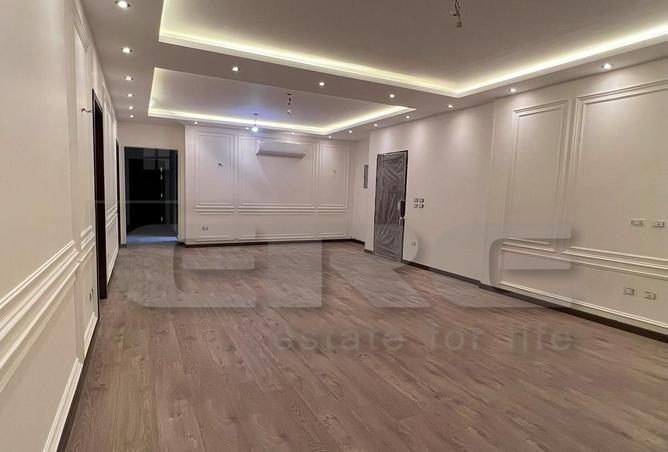 8235707 - Property Image 3