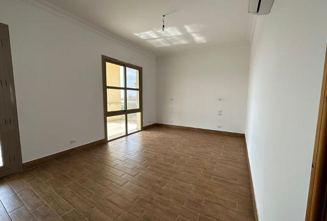 8233532 - Property Main Image