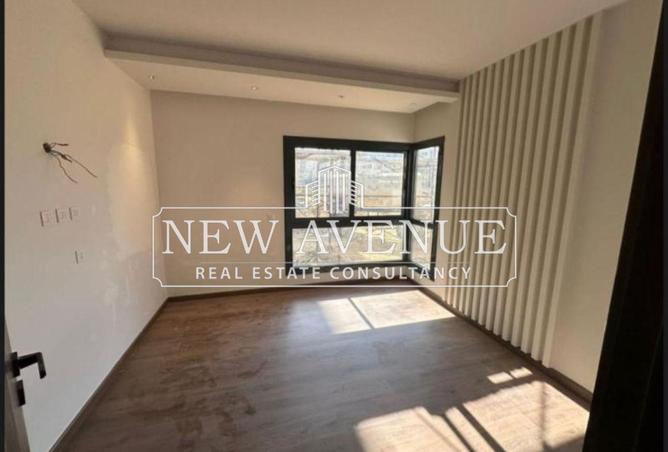 8382781 - Property Image 2