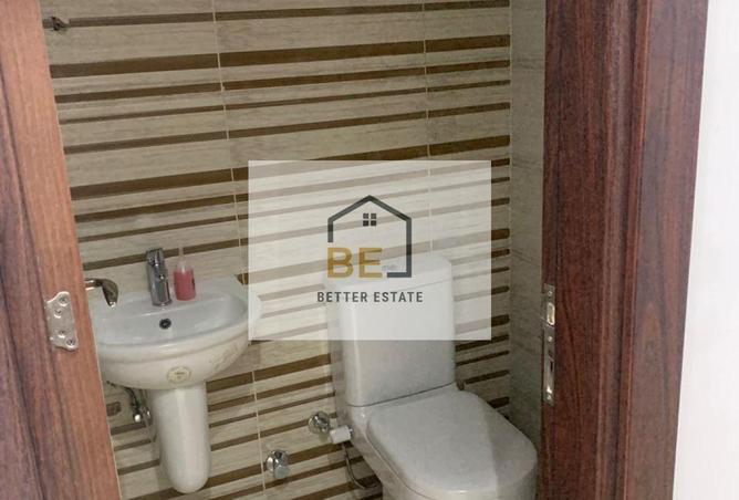 8233999 - Property Image 3