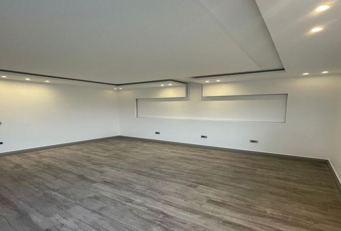 8395508 - Property Image 3