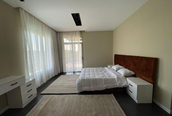 8239244 - Property Image 2