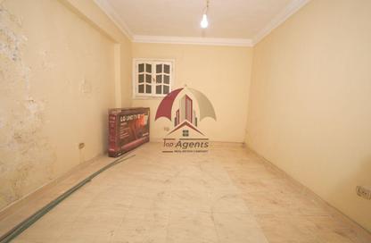 Apartment - 2 Bedrooms - 1 Bathroom for sale in Sporting - Hay Sharq - Alexandria