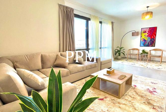 8240352 - Property Image 2