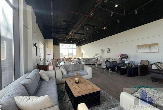 8242936 - Property Image 2