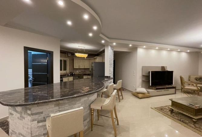 8243727 - Property Image 3