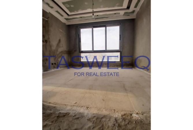 8244612 - Property Image 2