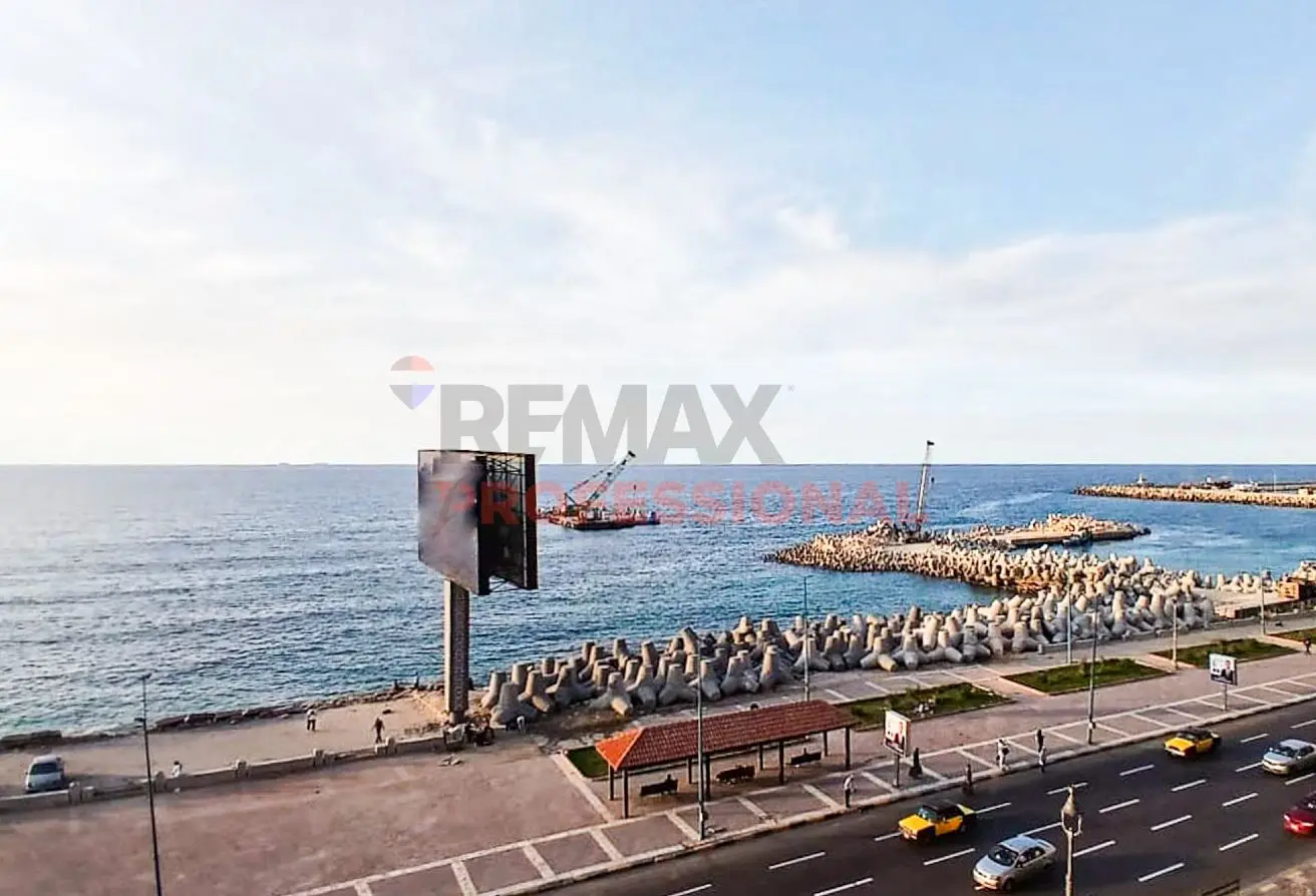 8245409 - Property Main Image