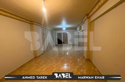 Apartment - 3 Bedrooms - 2 Bathrooms for sale in Smouha - Hay Sharq - Alexandria