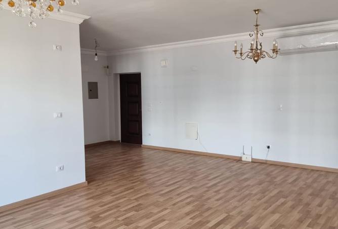 8248804 - Property Main Image