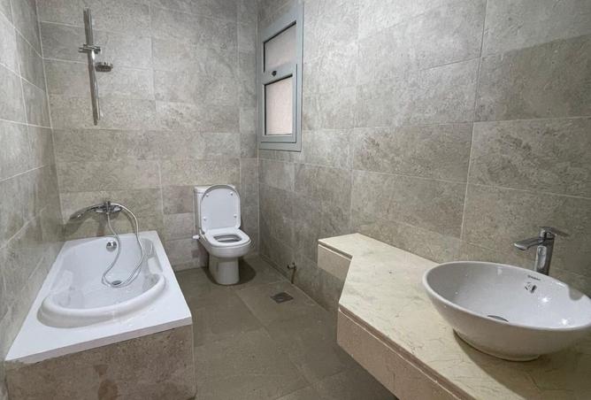 8250090 - Property Image 3