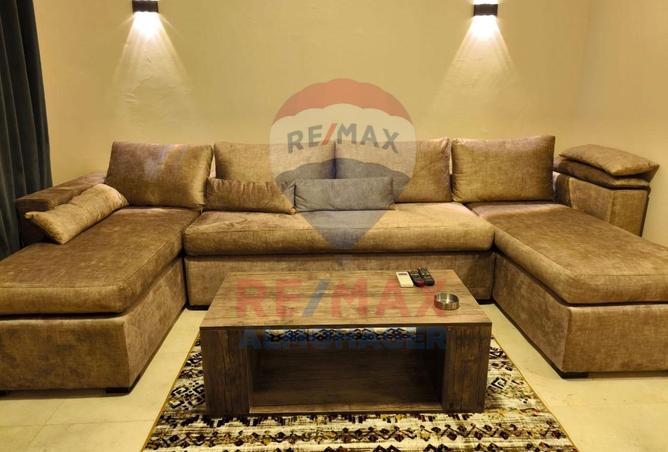 8250315 - Property Image 2