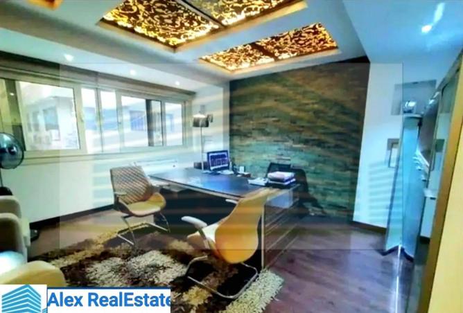 8257421 - Property Image 2