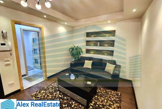 8257421 - Property Main Image