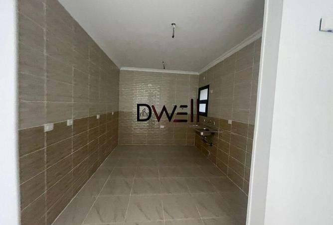 8273382 - Property Image 2