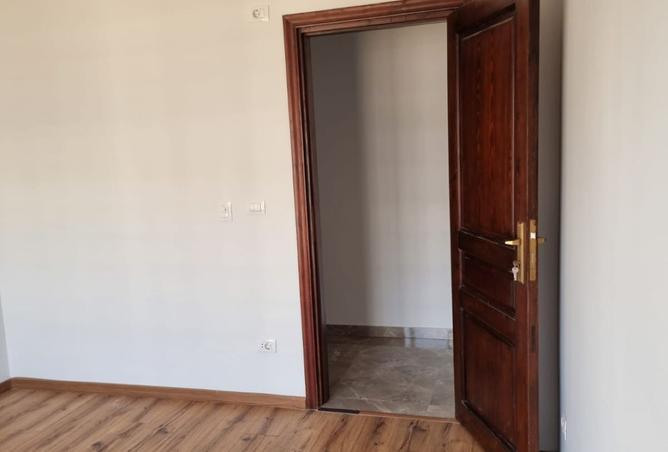 8271560 - صورة العقار 3