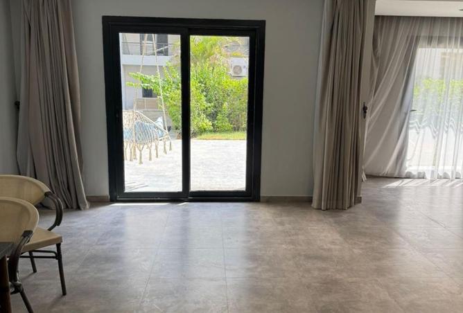 8273030 - Property Image 2