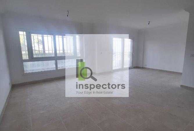 8273267 - Property Image 2