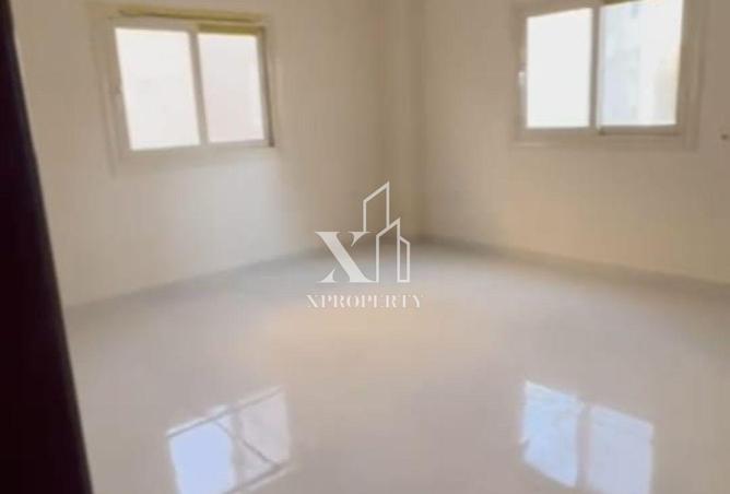 8274108 - Property Image 3