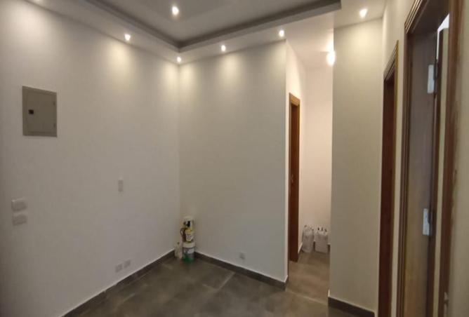 8274448 - Property Image 2