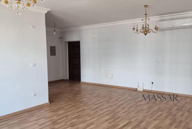 8274971 - Property Main Image