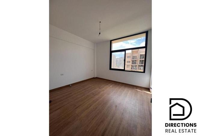 8275825 - صورة العقار 2