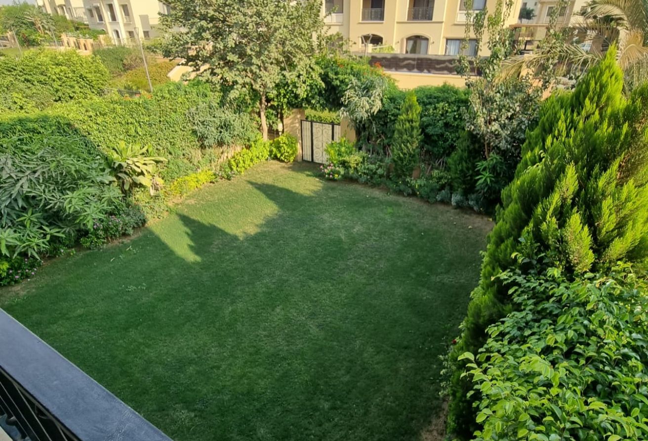 For Rent Twin House In Mivida Super Lux Finishing