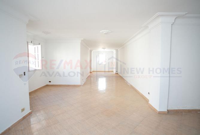 8278433 - Property Image 3