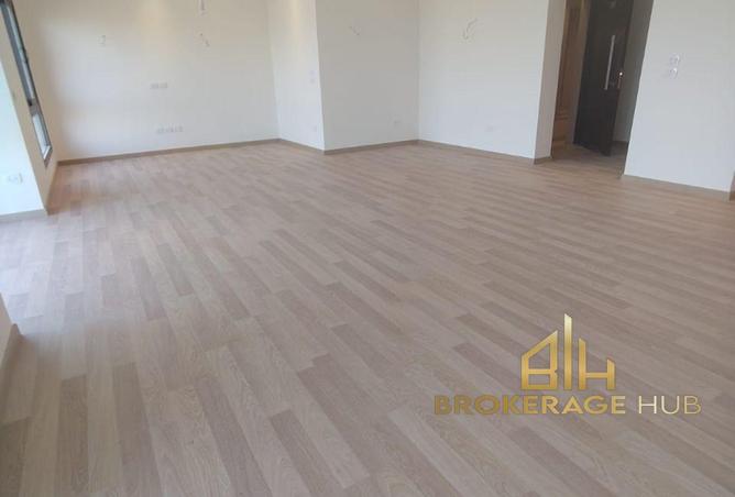 8279392 - صورة العقار 3