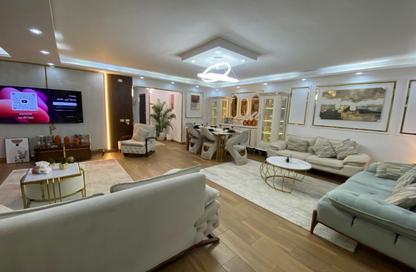 شقة - 3 - 2 للايجار في شارع جزيرة العرب (المهندس حسن حلمي) - المهندسين - الجيزة شقة - 3 - 2 للايجار في شارع جزيرة العرب (المهندس حسن حلمي) - المهندسين - الجيزة